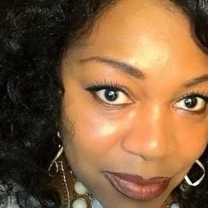 Meet your Posher, Connie